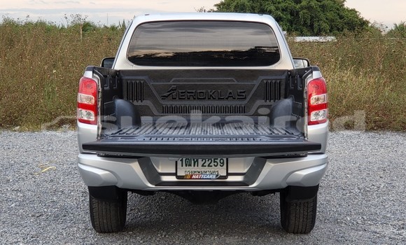 ซื้อ รถมือสอง Mitsubishi Triton เงิน รถยนต์ ใน %{เมือง} ใน กรุงเทพมหานคร ซื้อ รถมือสอง Mitsubishi Triton เงิน รถยนต์ ใน %{เมือง} ใน กรุงเทพมหานคร