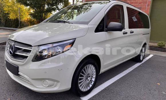 Buy Used Mercedes-Benz Vito White Car in Bangkok in Bangkok Buy Used Mercedes-Benz Vito White Car in Bangkok in Bangkok