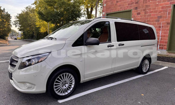 Buy Used Mercedes-Benz Vito White Car in Bangkok in Bangkok Buy Used Mercedes-Benz Vito White Car in Bangkok in Bangkok