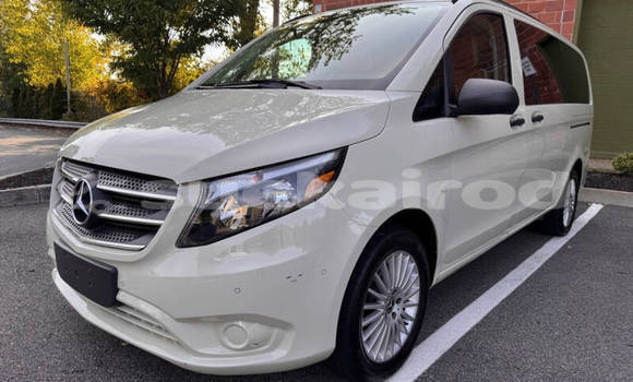 Buy Used Mercedes-Benz Vito White Car in Bangkok in Bangkok Buy Used Mercedes-Benz Vito White Car in Bangkok in Bangkok