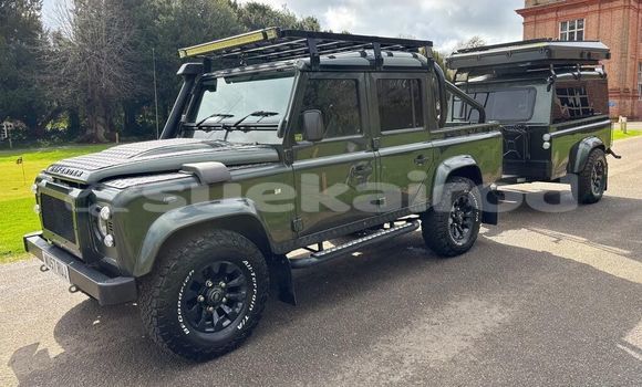 Buy Used Land Rover Defender Green Car in Bangkok in Bangkok Buy Used Land Rover Defender Green Car in Bangkok in Bangkok