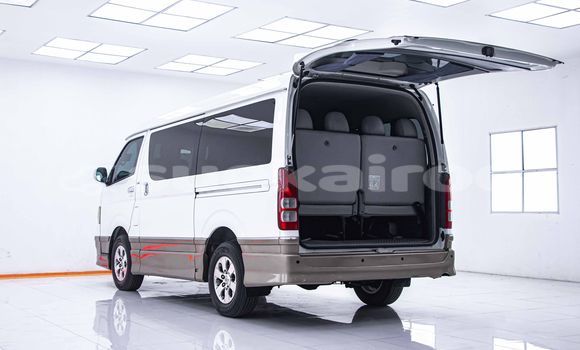 ซื้อ รถมือสอง Toyota Ventury ขาว รถยนต์ ใน %{เมือง} ใน กรุงเทพมหานคร ซื้อ รถมือสอง Toyota Ventury ขาว รถยนต์ ใน %{เมือง} ใน กรุงเทพมหานคร