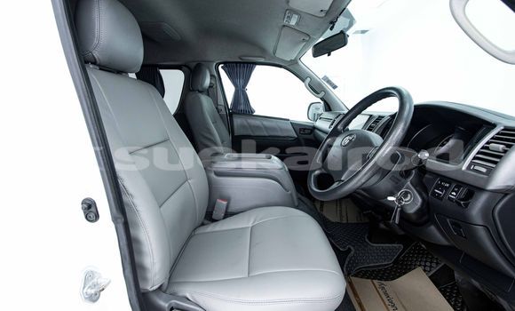 ซื้อ รถมือสอง Toyota Ventury ขาว รถยนต์ ใน %{เมือง} ใน กรุงเทพมหานคร ซื้อ รถมือสอง Toyota Ventury ขาว รถยนต์ ใน %{เมือง} ใน กรุงเทพมหานคร