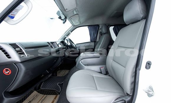 ซื้อ รถมือสอง Toyota Ventury ขาว รถยนต์ ใน %{เมือง} ใน กรุงเทพมหานคร ซื้อ รถมือสอง Toyota Ventury ขาว รถยนต์ ใน %{เมือง} ใน กรุงเทพมหานคร