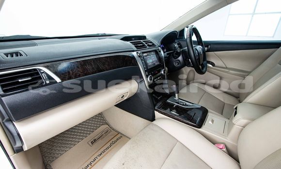 ซื้อ รถมือสอง Toyota Camry ขาว รถยนต์ ใน %{เมือง} ใน กรุงเทพมหานคร ซื้อ รถมือสอง Toyota Camry ขาว รถยนต์ ใน %{เมือง} ใน กรุงเทพมหานคร