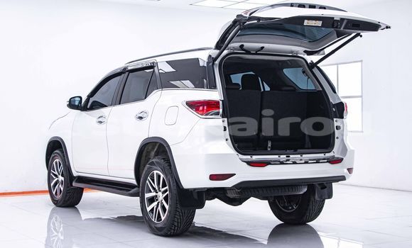 ซื้อ รถมือสอง Toyota Fortuner ขาว รถยนต์ ใน %{เมือง} ใน กรุงเทพมหานคร ซื้อ รถมือสอง Toyota Fortuner ขาว รถยนต์ ใน %{เมือง} ใน กรุงเทพมหานคร