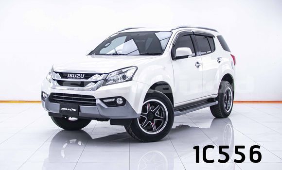 ซื้อ รถมือสอง Isuzu MU-X ขาว รถยนต์ ใน %{เมือง} ใน กรุงเทพมหานคร