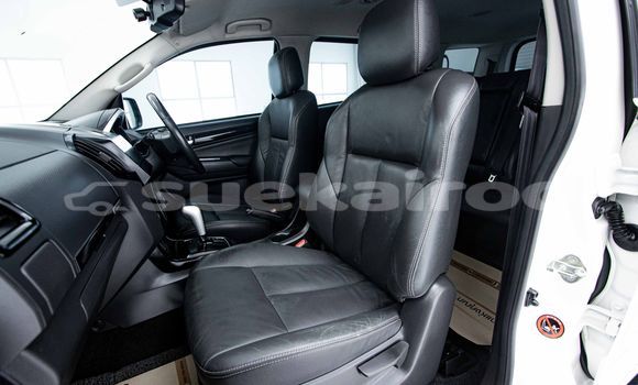 ซื้อ รถมือสอง Isuzu MU-X ขาว รถยนต์ ใน %{เมือง} ใน กรุงเทพมหานคร ซื้อ รถมือสอง Isuzu MU-X ขาว รถยนต์ ใน %{เมือง} ใน กรุงเทพมหานคร