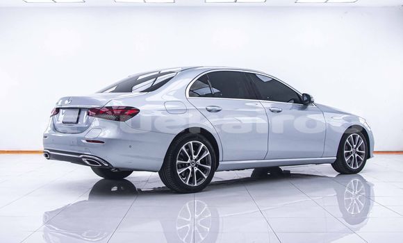 ซื้อ รถมือสอง Mercedes-Benz E-Classe อื่น ๆ รถยนต์ ใน %{เมือง} ใน กรุงเทพมหานคร ซื้อ รถมือสอง Mercedes-Benz E-Classe อื่น ๆ รถยนต์ ใน %{เมือง} ใน กรุงเทพมหานคร