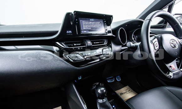 ซื้อ รถมือสอง Toyota C-HR ขาว รถยนต์ ใน %{เมือง} ใน กรุงเทพมหานคร ซื้อ รถมือสอง Toyota C-HR ขาว รถยนต์ ใน %{เมือง} ใน กรุงเทพมหานคร