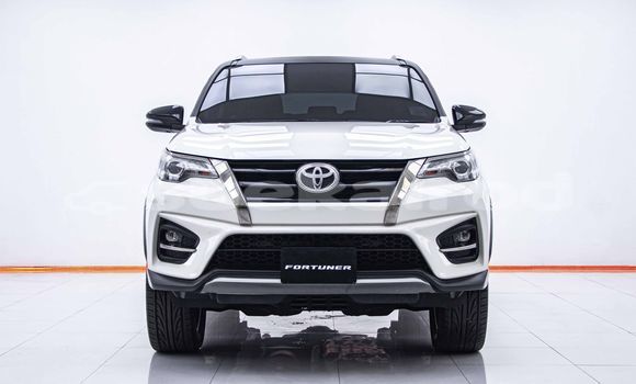 ซื้อ รถมือสอง Toyota Fortuner ขาว รถยนต์ ใน %{เมือง} ใน กรุงเทพมหานคร ซื้อ รถมือสอง Toyota Fortuner ขาว รถยนต์ ใน %{เมือง} ใน กรุงเทพมหานคร