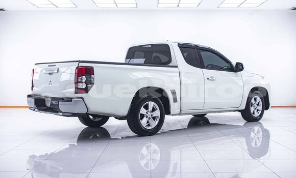 ซื้อ รถมือสอง Mitsubishi Triton ขาว รถยนต์ ใน %{เมือง} ใน กรุงเทพมหานคร ซื้อ รถมือสอง Mitsubishi Triton ขาว รถยนต์ ใน %{เมือง} ใน กรุงเทพมหานคร