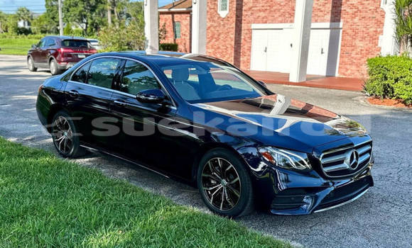 Buy Used Mercedes-Benz E-Classe Blue Car in Bangkok in Bangkok Buy Used Mercedes-Benz E-Classe Blue Car in Bangkok in Bangkok