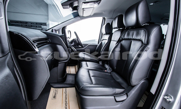 Buy Used Hyundai Starex Other Car in Bangkok in Bangkok Buy Used Hyundai Starex Other Car in Bangkok in Bangkok