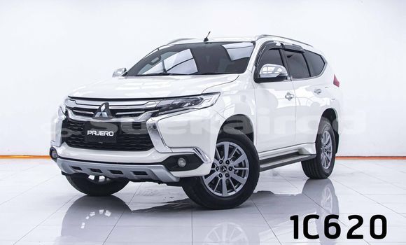 Buy Used Mitsubishi Pajero White Car in Bangkok in Bangkok