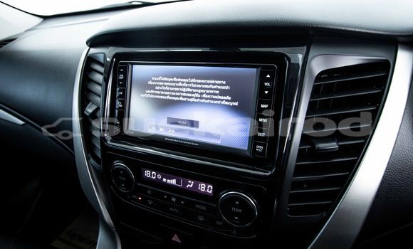 Buy Used Mitsubishi Pajero White Car in Bangkok in Bangkok Buy Used Mitsubishi Pajero White Car in Bangkok in Bangkok