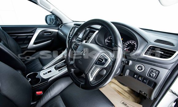 Buy Used Mitsubishi Pajero White Car in Bangkok in Bangkok Buy Used Mitsubishi Pajero White Car in Bangkok in Bangkok