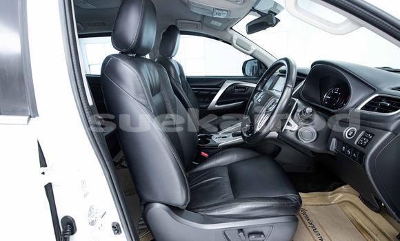 Buy Used Mitsubishi Pajero White Car in Bangkok in Bangkok Buy Used Mitsubishi Pajero White Car in Bangkok in Bangkok