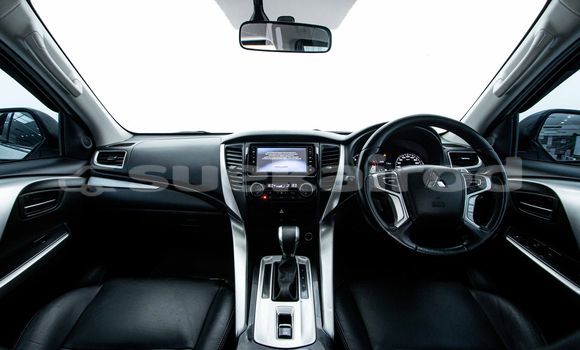 Buy Used Mitsubishi Pajero White Car in Bangkok in Bangkok Buy Used Mitsubishi Pajero White Car in Bangkok in Bangkok