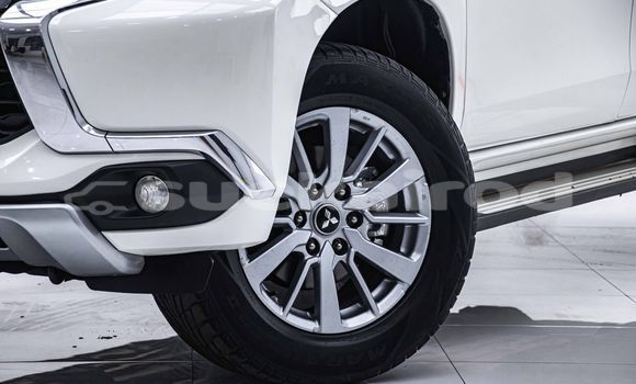 Buy Used Mitsubishi Pajero White Car in Bangkok in Bangkok Buy Used Mitsubishi Pajero White Car in Bangkok in Bangkok