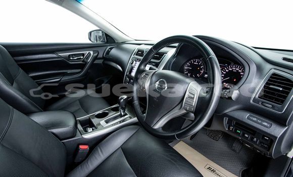 Buy Used Nissan Teana Blue Car in Bangkok in Bangkok Buy Used Nissan Teana Blue Car in Bangkok in Bangkok