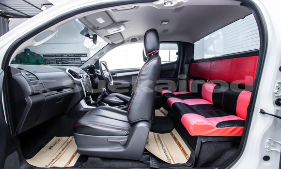 Buy Used Isuzu D-Max White Car in Bangkok in Bangkok Buy Used Isuzu D-Max White Car in Bangkok in Bangkok