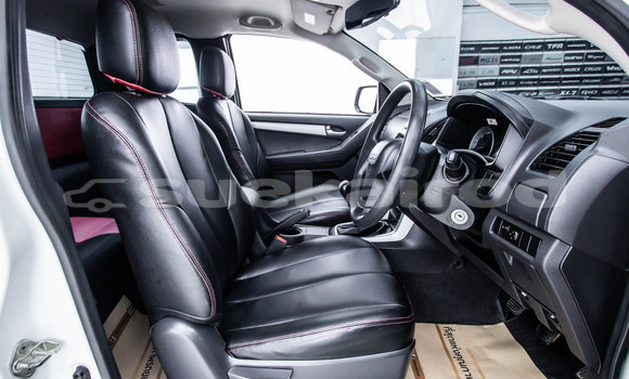 Buy Used Isuzu D-Max White Car in Bangkok in Bangkok Buy Used Isuzu D-Max White Car in Bangkok in Bangkok