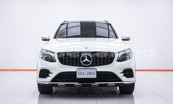 Buy Used Mercedes-Benz CLC-klasse White Car in Bangkok in Bangkok Buy Used Mercedes-Benz CLC-klasse White Car in Bangkok in Bangkok