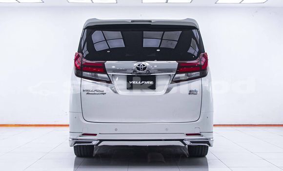 Buy Used Toyota Vellfire White Car in Bangkok in Bangkok Buy Used Toyota Vellfire White Car in Bangkok in Bangkok