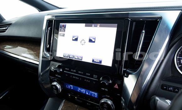 Buy Used Toyota Vellfire White Car in Bangkok in Bangkok Buy Used Toyota Vellfire White Car in Bangkok in Bangkok