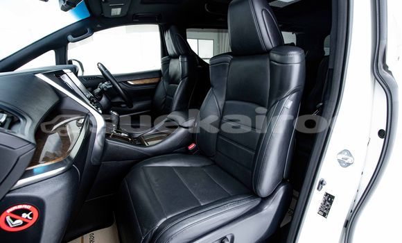 Buy Used Toyota Vellfire White Car in Bangkok in Bangkok Buy Used Toyota Vellfire White Car in Bangkok in Bangkok