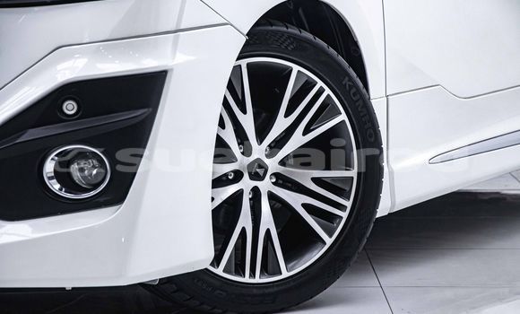 Buy Used Toyota Vellfire White Car in Bangkok in Bangkok Buy Used Toyota Vellfire White Car in Bangkok in Bangkok