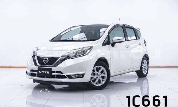 ซื้อ รถมือสอง Nissan Note ขาว รถยนต์ ใน %{เมือง} ใน กรุงเทพมหานคร