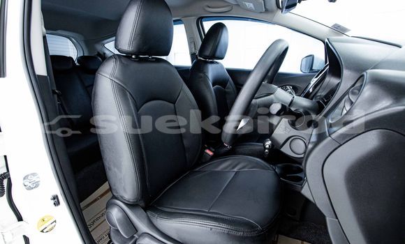 Buy Used Nissan Note White Car in Bangkok in Bangkok Buy Used Nissan Note White Car in Bangkok in Bangkok