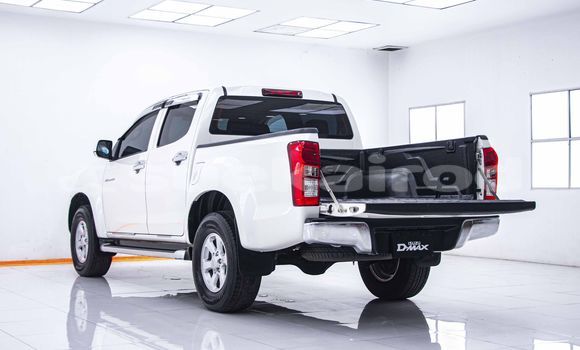 ซื้อ รถมือสอง Isuzu D-Max ขาว รถยนต์ ใน %{เมือง} ใน กรุงเทพมหานคร ซื้อ รถมือสอง Isuzu D-Max ขาว รถยนต์ ใน %{เมือง} ใน กรุงเทพมหานคร