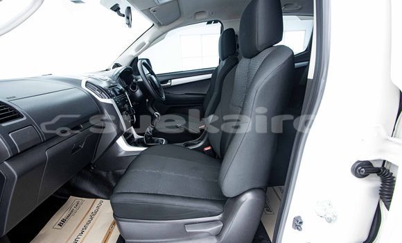 ซื้อ รถมือสอง Isuzu D-Max ขาว รถยนต์ ใน %{เมือง} ใน กรุงเทพมหานคร ซื้อ รถมือสอง Isuzu D-Max ขาว รถยนต์ ใน %{เมือง} ใน กรุงเทพมหานคร