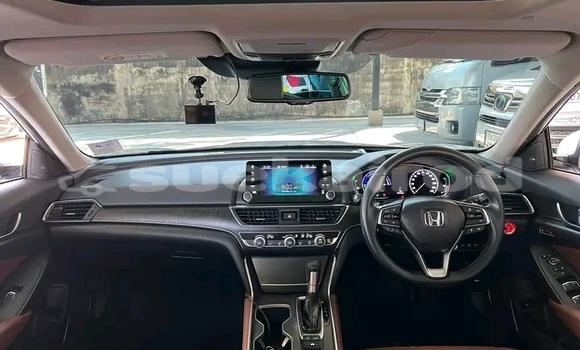 Buy Used Honda Accord White Car in Chai Nat in Chai Nat