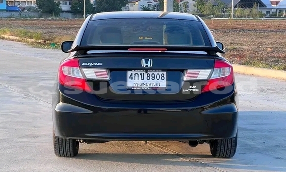 ซื้อ รถมือสอง Honda Civic สีดำ รถยนต์ ใน %{เมือง} ใน กาญจนบุรี
