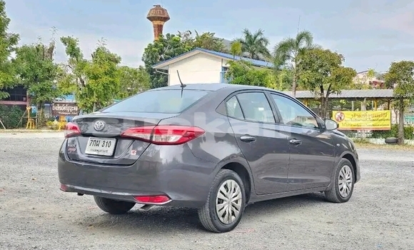 ซื้อ รถมือสอง Toyota Yaris สีดำ รถยนต์ ใน %{เมือง} ใน ลำพูน ซื้อ รถมือสอง Toyota Yaris สีดำ รถยนต์ ใน %{เมือง} ใน ลำพูน