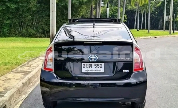 ซื้อ รถมือสอง Toyota Prius สีดำ รถยนต์ ใน %{เมือง} ใน จันทบุรี ซื้อ รถมือสอง Toyota Prius สีดำ รถยนต์ ใน %{เมือง} ใน จันทบุรี