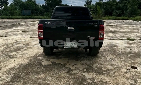 ซื้อ รถมือสอง Toyota Hilux สีดำ รถยนต์ ใน %{เมือง} ใน กาฬสินธุ์