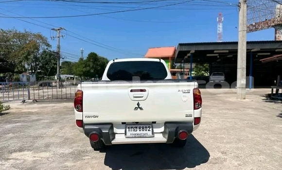 ซื้อ รถมือสอง Mitsubishi Triton ขาว รถยนต์ ใน %{เมือง} ใน ชลบุรี ซื้อ รถมือสอง Mitsubishi Triton ขาว รถยนต์ ใน %{เมือง} ใน ชลบุรี