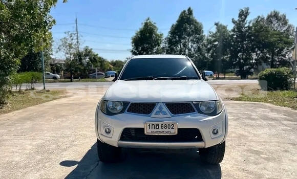 ซื้อ รถมือสอง Mitsubishi Triton ขาว รถยนต์ ใน %{เมือง} ใน ชลบุรี ซื้อ รถมือสอง Mitsubishi Triton ขาว รถยนต์ ใน %{เมือง} ใน ชลบุรี