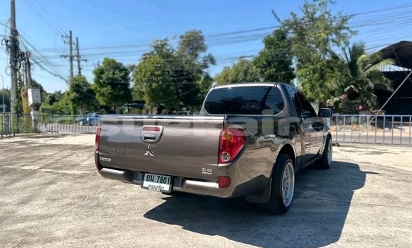 ซื้อ รถมือสอง Mitsubishi Triton สีดำ รถยนต์ ใน %{เมือง} ใน อ่างทอง ซื้อ รถมือสอง Mitsubishi Triton สีดำ รถยนต์ ใน %{เมือง} ใน อ่างทอง