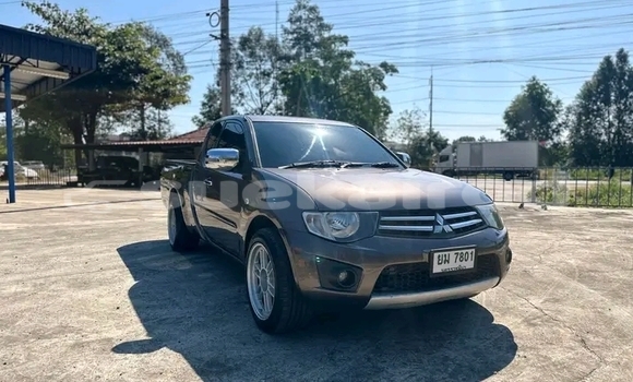 ซื้อ รถมือสอง Mitsubishi Triton สีดำ รถยนต์ ใน %{เมือง} ใน อ่างทอง ซื้อ รถมือสอง Mitsubishi Triton สีดำ รถยนต์ ใน %{เมือง} ใน อ่างทอง