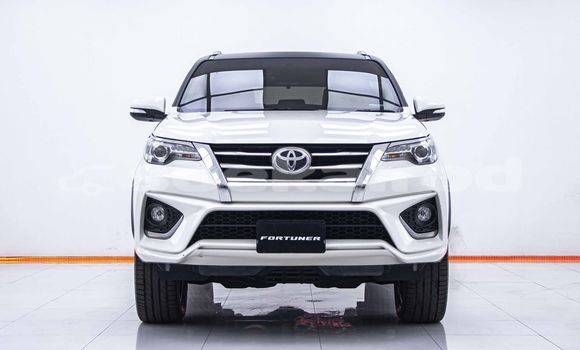ซื้อ รถมือสอง Toyota Fortuner ขาว รถยนต์ ใน %{เมือง} ใน กรุงเทพมหานคร ซื้อ รถมือสอง Toyota Fortuner ขาว รถยนต์ ใน %{เมือง} ใน กรุงเทพมหานคร