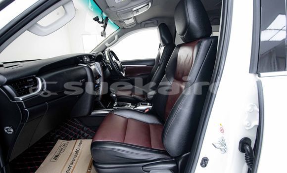 ซื้อ รถมือสอง Toyota Fortuner ขาว รถยนต์ ใน %{เมือง} ใน กรุงเทพมหานคร ซื้อ รถมือสอง Toyota Fortuner ขาว รถยนต์ ใน %{เมือง} ใน กรุงเทพมหานคร