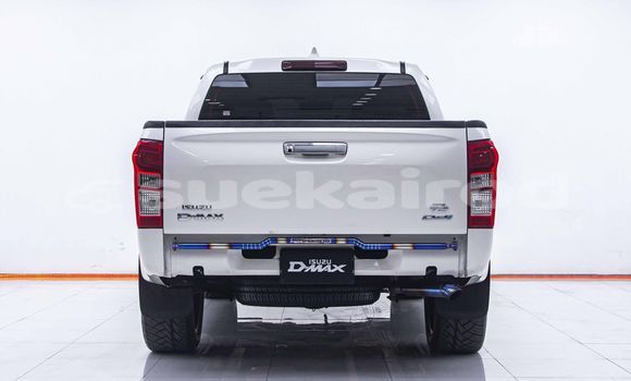 Buy Used Isuzu D-Max White Car in Bangkok in Bangkok Buy Used Isuzu D-Max White Car in Bangkok in Bangkok