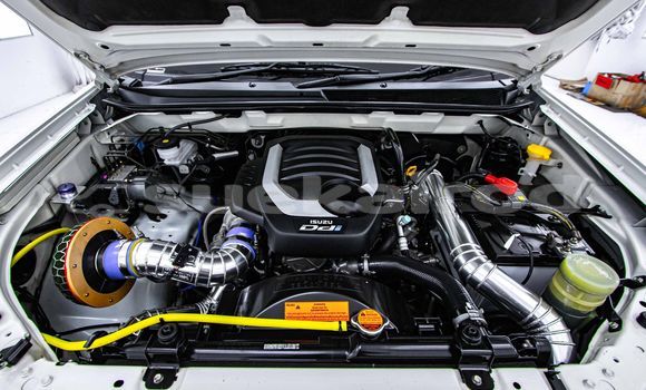 Buy Used Isuzu D-Max White Car in Bangkok in Bangkok Buy Used Isuzu D-Max White Car in Bangkok in Bangkok