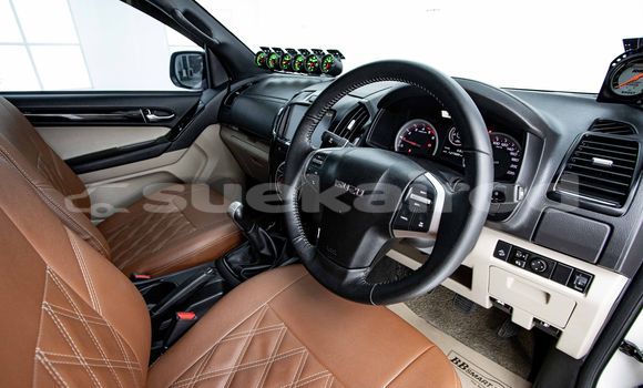 Buy Used Isuzu D-Max White Car in Bangkok in Bangkok Buy Used Isuzu D-Max White Car in Bangkok in Bangkok